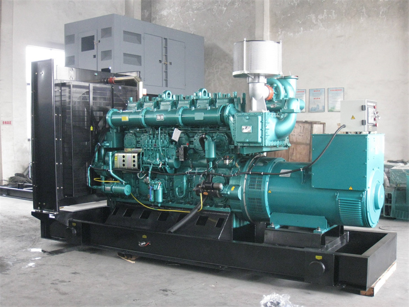 竹山200KW 柴油发电机的油耗是多少?